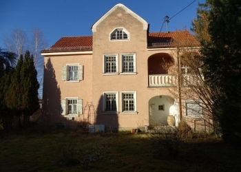 Immobilie Details Denkmalgeschützte Villa im Dornröschenschlaf: Sanierungsbedürftiges Liebhaberobjekt in Weilheim
