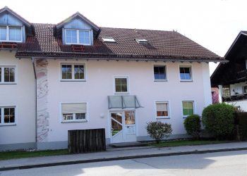 Immobilie Details Gemütlich unterm Dach – vermietete 2-Zimmer-Wohnung in Peißenberg