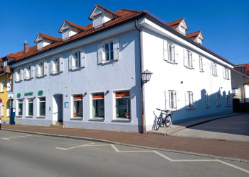 Immobilie Details Eine Investition in die Zukunft: attraktive Gewerberäume mit Wohnung