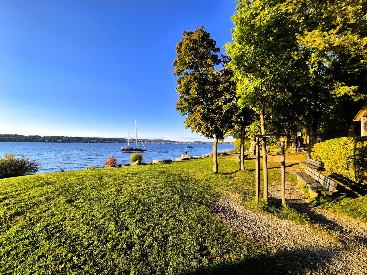 Badeplatz-ein-paar-Minuten-entfernt