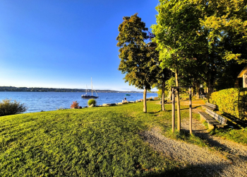 Badeplatz-ein-paar-Minuten-entfernt